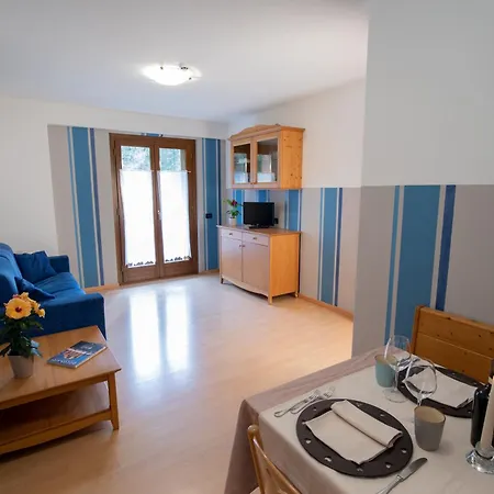 מלון דירות Panorama 4*